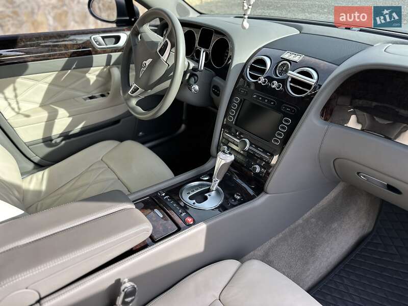 Седан Bentley Continental Flying Spur 2008 в Рівному