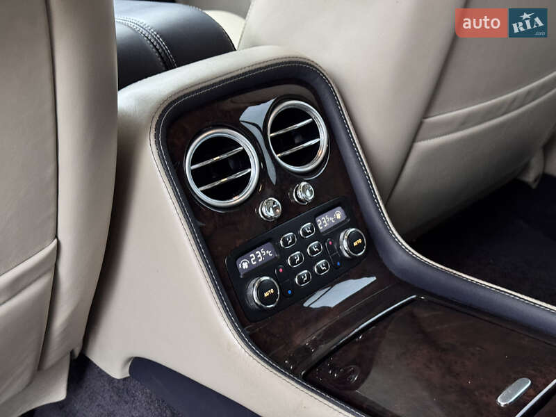 Седан Bentley Continental Flying Spur 2006 в Києві фото 22 Седан Bentley Continental Flying Spur 2006 в Києві
