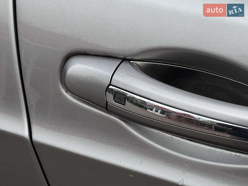 Седан Bentley Continental Flying Spur 2006 в Києві фото 25 Седан Bentley Continental Flying Spur 2006 в Києві