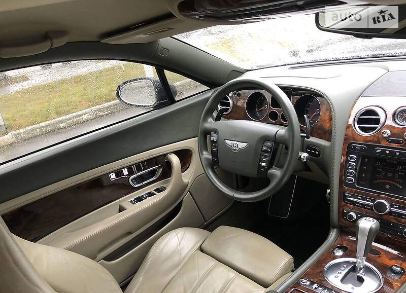 Купе Bentley Continental GT 2005 в Києві фото 49 Купе Bentley Continental GT 2005 в Києві