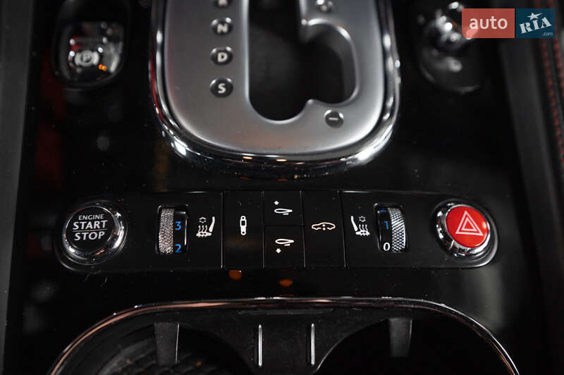 Купе Bentley Continental GT 2012 в Одесі