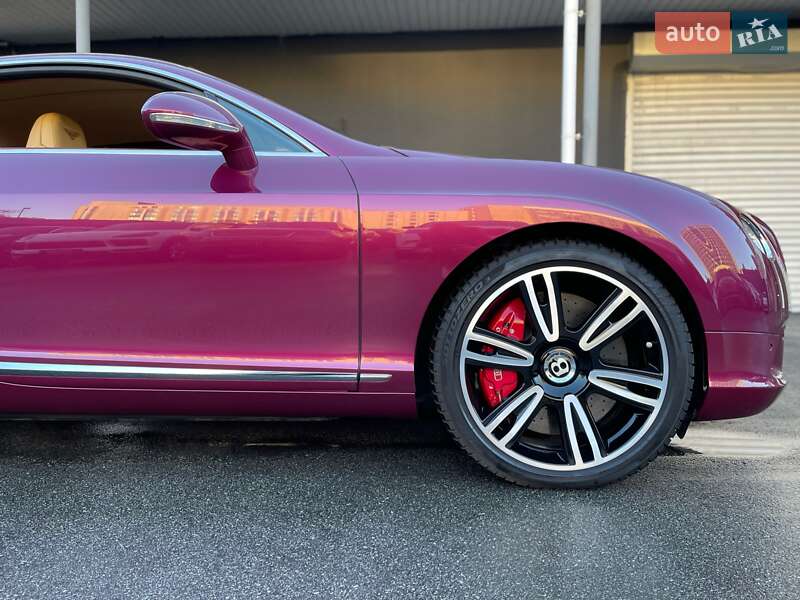 Купе Bentley Continental GT 2012 в Киеве