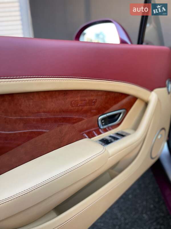 Купе Bentley Continental GT 2012 в Киеве