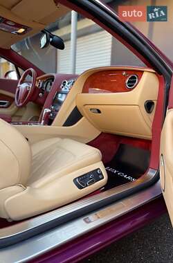 Купе Bentley Continental GT 2012 в 