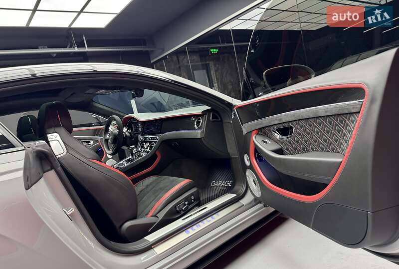 Купе Bentley Continental GT 2021 в Києві