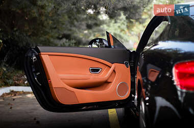 Купе Bentley Continental GT 2012 в 