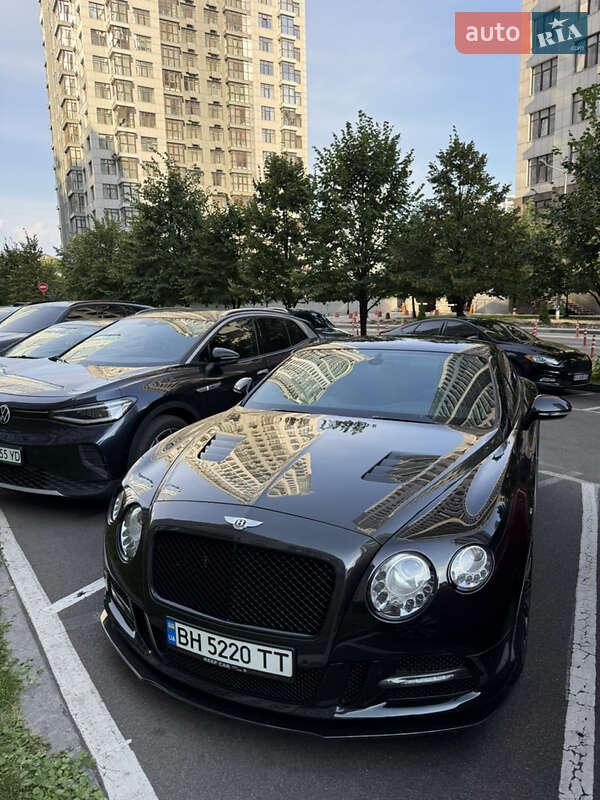 Купе Bentley Continental GT 2011 в 