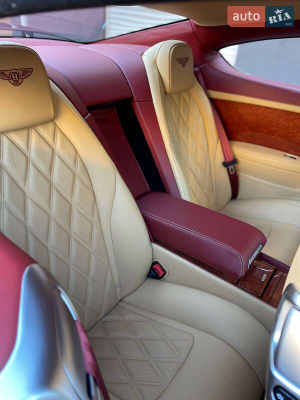 Купе Bentley Continental GT 2012 в Києві фото 23 Купе Bentley Continental GT 2012 в Києві