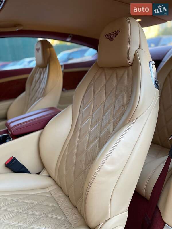 Купе Bentley Continental GT 2012 в Києві фото 60 Купе Bentley Continental GT 2012 в Києві