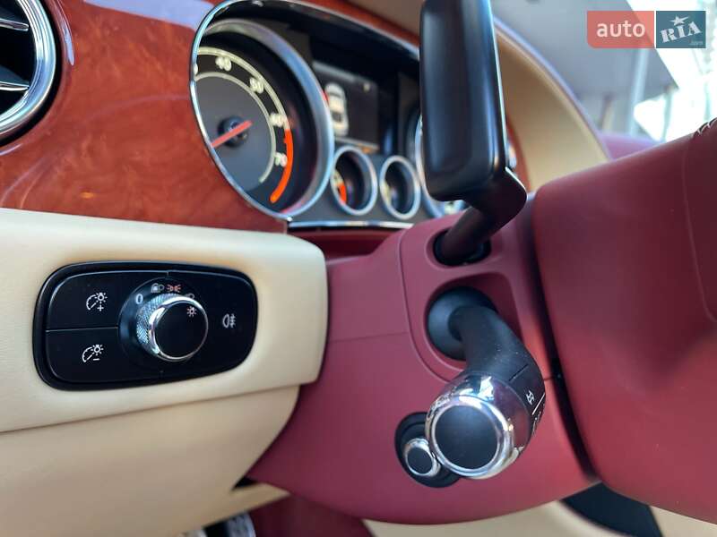 Купе Bentley Continental GT 2012 в Києві фото 48 Купе Bentley Continental GT 2012 в Києві