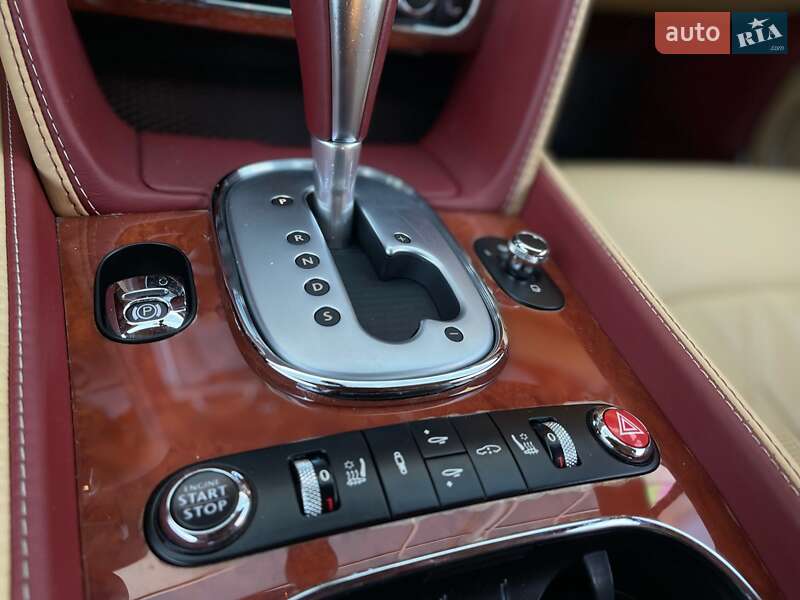 Купе Bentley Continental GT 2012 в Києві фото 53 Купе Bentley Continental GT 2012 в Києві