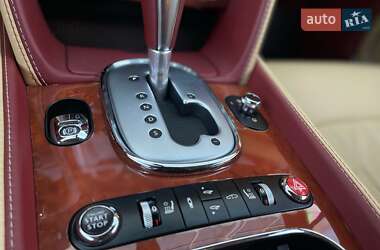 Купе Bentley Continental GT 2012 в 