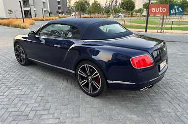 Купе Bentley Continental GT 2013 в 