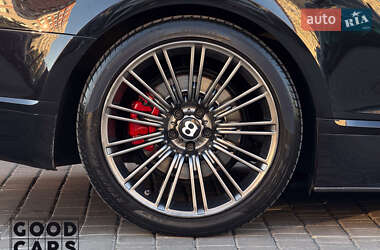 Купе Bentley Continental GT 2011 в 