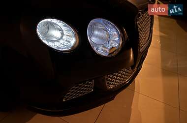 Купе Bentley Continental GT 2012 в 