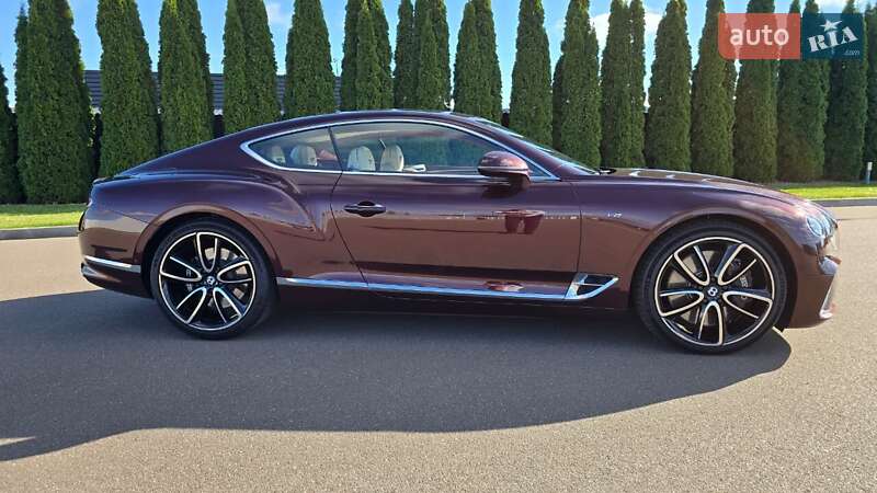 Купе Bentley Continental GT 2021 в Киеве фото 4 Купе Bentley Continental GT 2021 в Киеве
