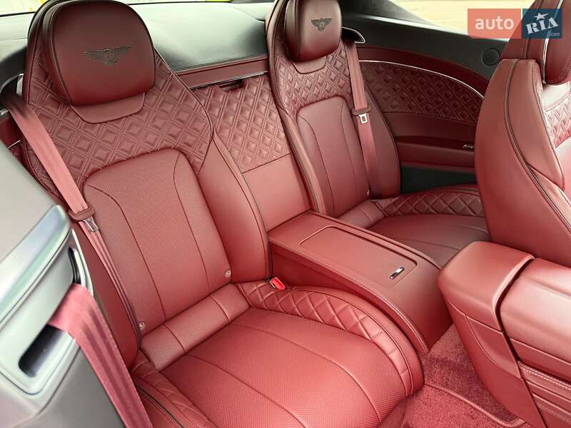 Купе Bentley Continental GT 2021 в Києві фото 12 Купе Bentley Continental GT 2021 в Києві