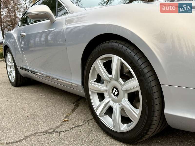 Купе Bentley Continental GT 2011 в Киеве фото 42 Купе Bentley Continental GT 2011 в Киеве