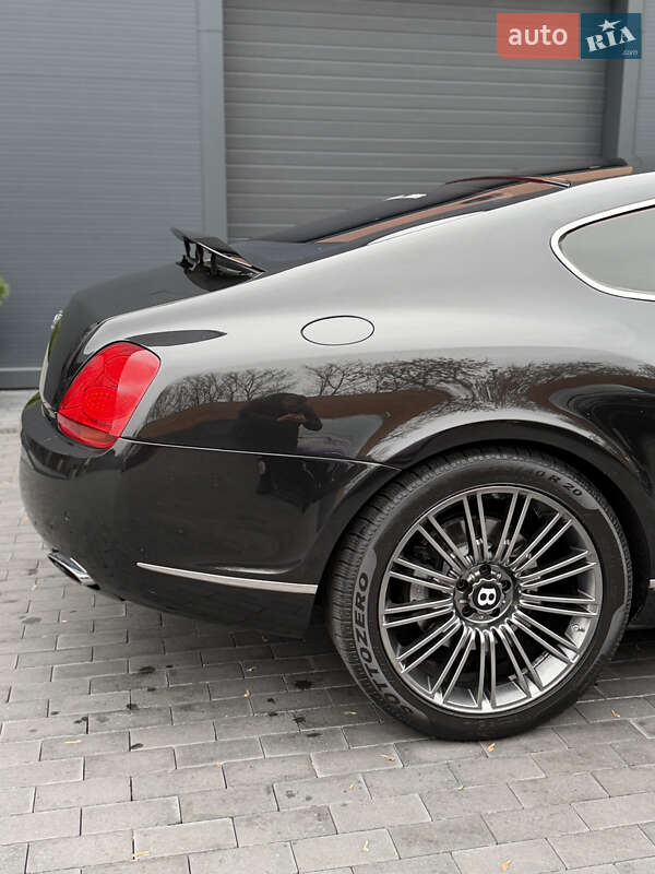 Купе Bentley Continental GT 2004 в Києві