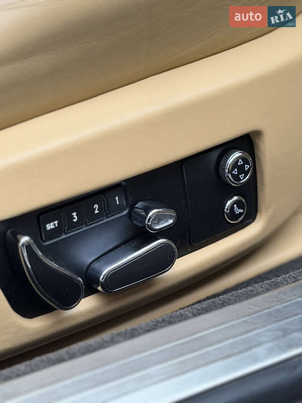 Купе Bentley Continental GT 2004 в Києві