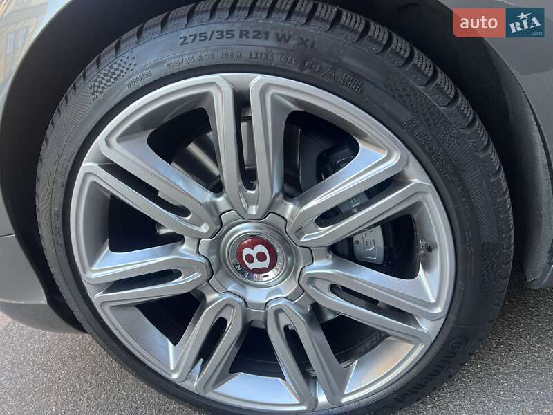 Купе Bentley Continental GT 2016 в Киеве фото 17 Купе Bentley Continental GT 2016 в Киеве