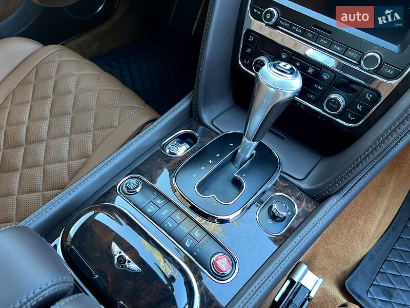 Купе Bentley Continental GT 2016 в Киеве фото 30 Купе Bentley Continental GT 2016 в Киеве