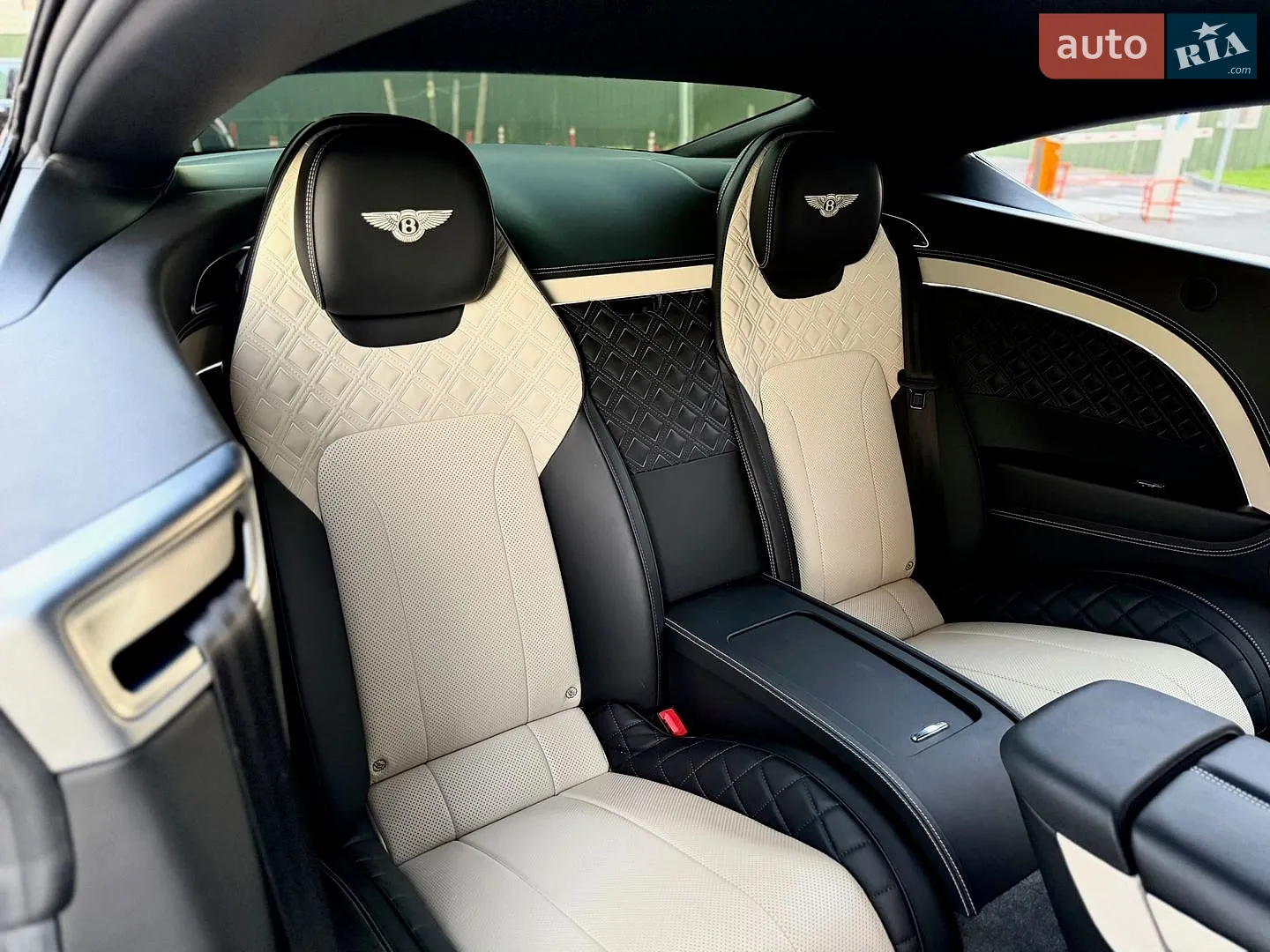 2018 Bentley Continental - мініатюра 43