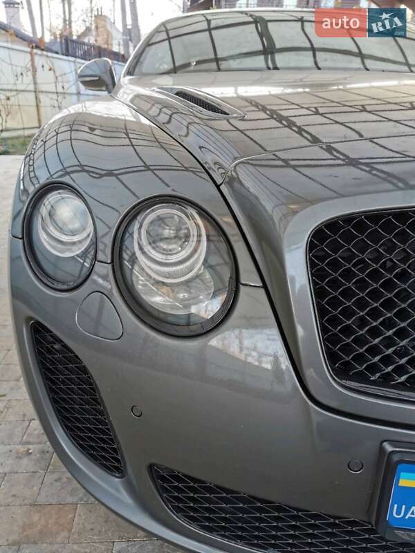 Купе Bentley Continental 2010 в Києві