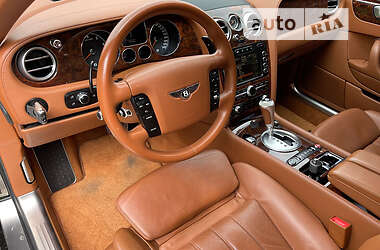 Седан Bentley Flying Spur V8 2006 в Одессе