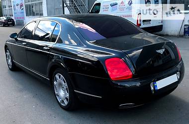 Седан Bentley Flying Spur 2006 в Киеве