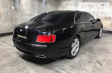 Седан Bentley Flying Spur 2013 в Киеве