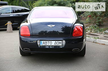 Седан Bentley Flying Spur 2006 в Киеве