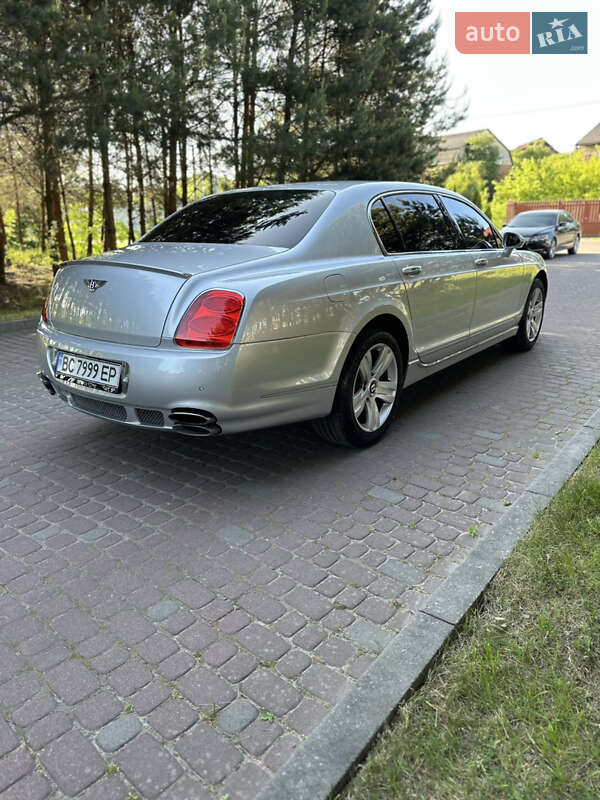 Седан Bentley Flying Spur 2008 в Львові