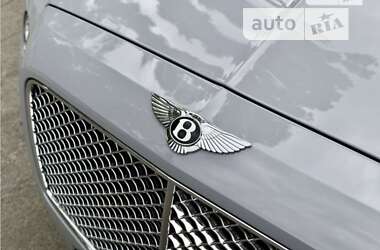 Седан Bentley Flying Spur 2013 в Ужгороді