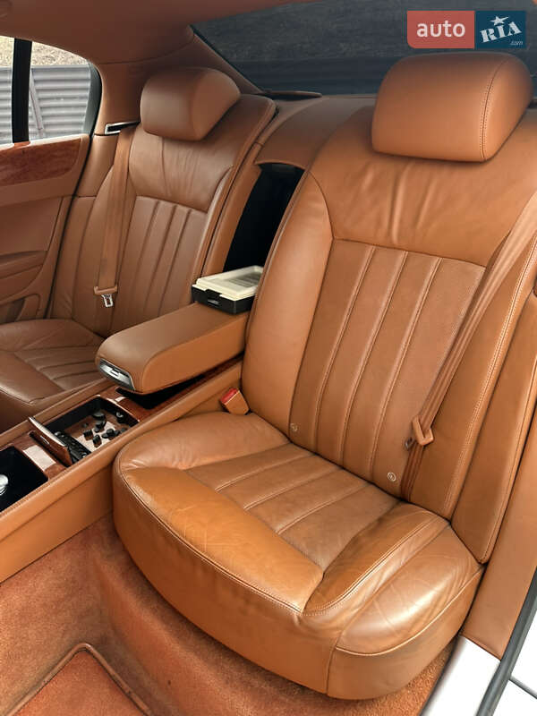 Седан Bentley Flying Spur 2008 в Тячеві