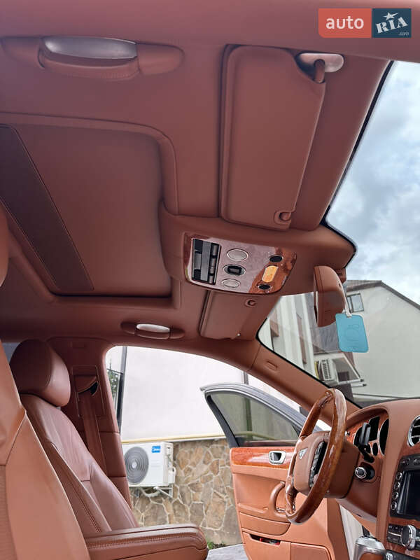 Седан Bentley Flying Spur 2008 в Тячеві