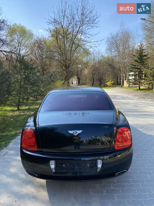 Купе Bentley Flying Spur 2007 в Львове фото 2 Купе Bentley Flying Spur 2007 в Львове