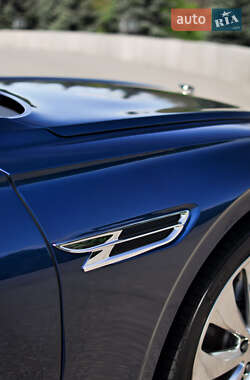 Седан Bentley Flying Spur 2020 в 