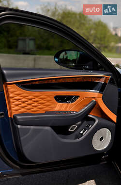 Седан Bentley Flying Spur 2020 в 