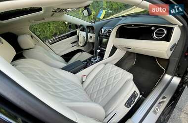 Седан Bentley Flying Spur 2013 в 
