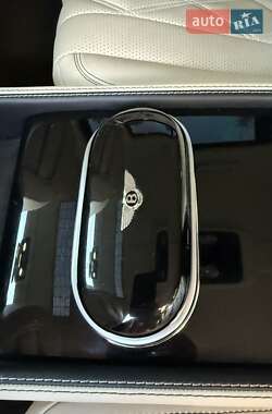 Седан Bentley Flying Spur 2013 в 