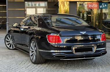 Седан Bentley Flying Spur 2020 в 