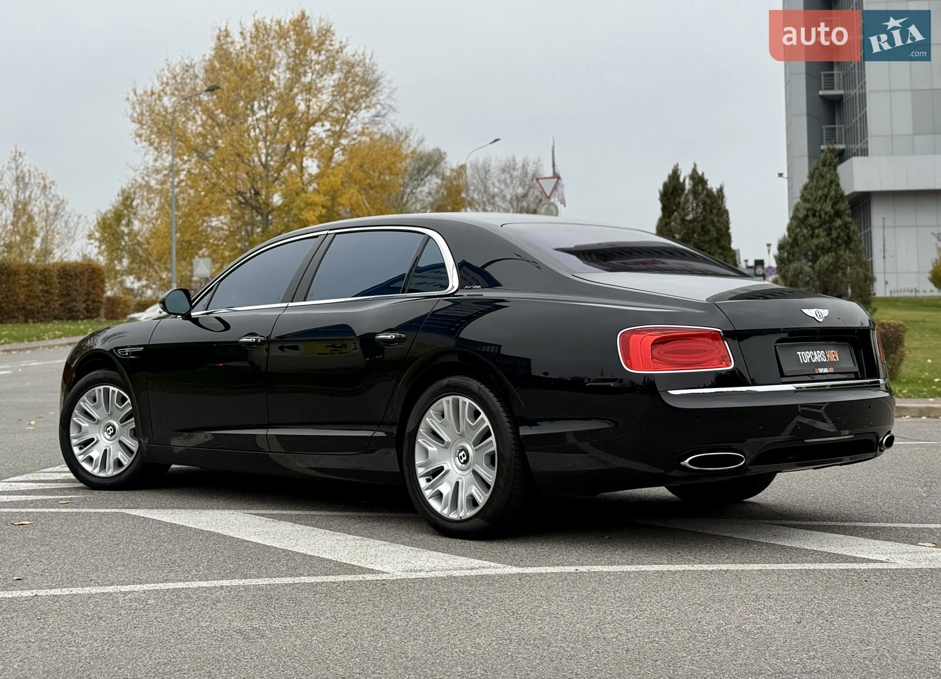 2013 Bentley Flying Spur - мініатюра 10