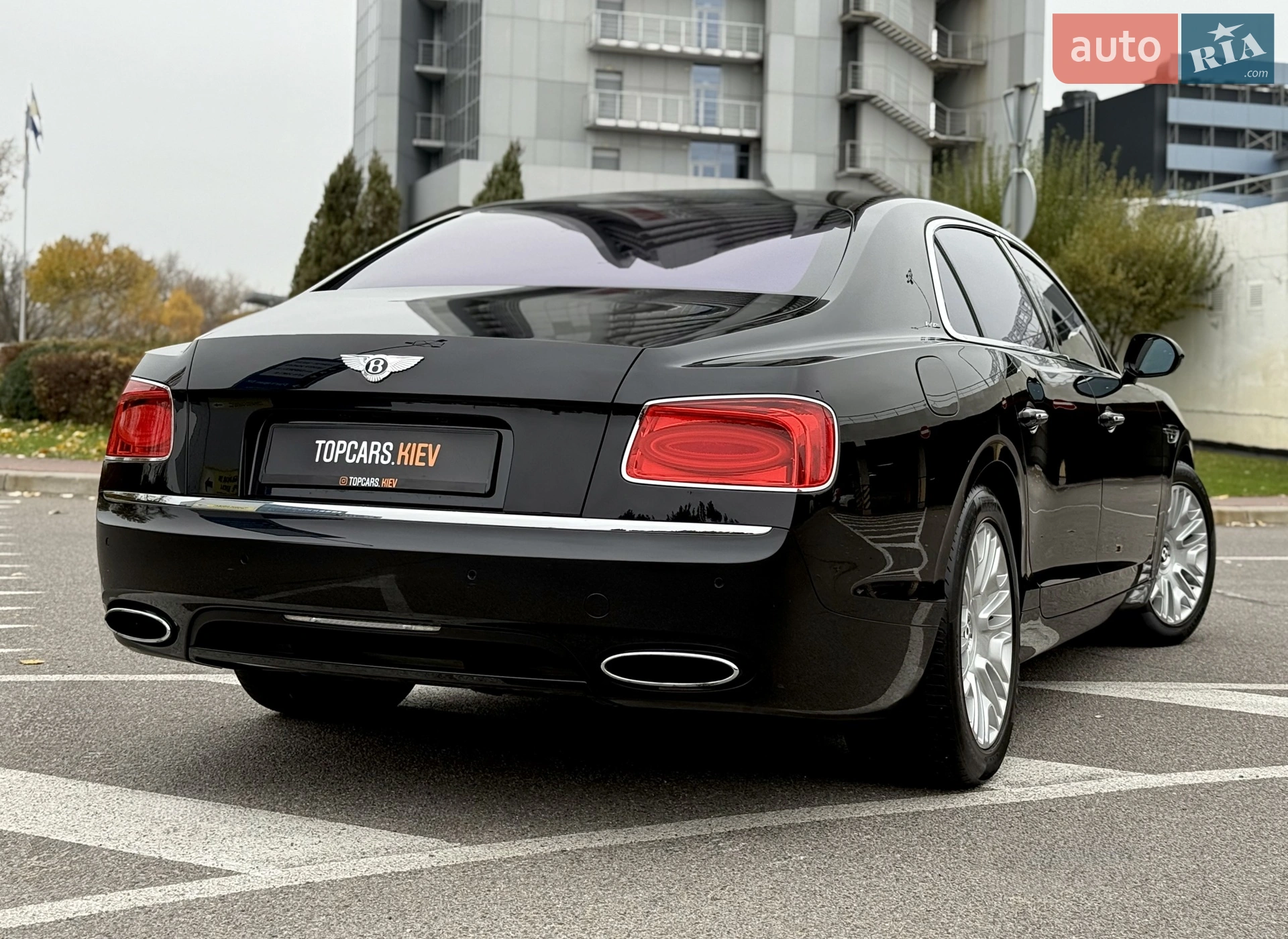 2013 Bentley Flying Spur - мініатюра 18