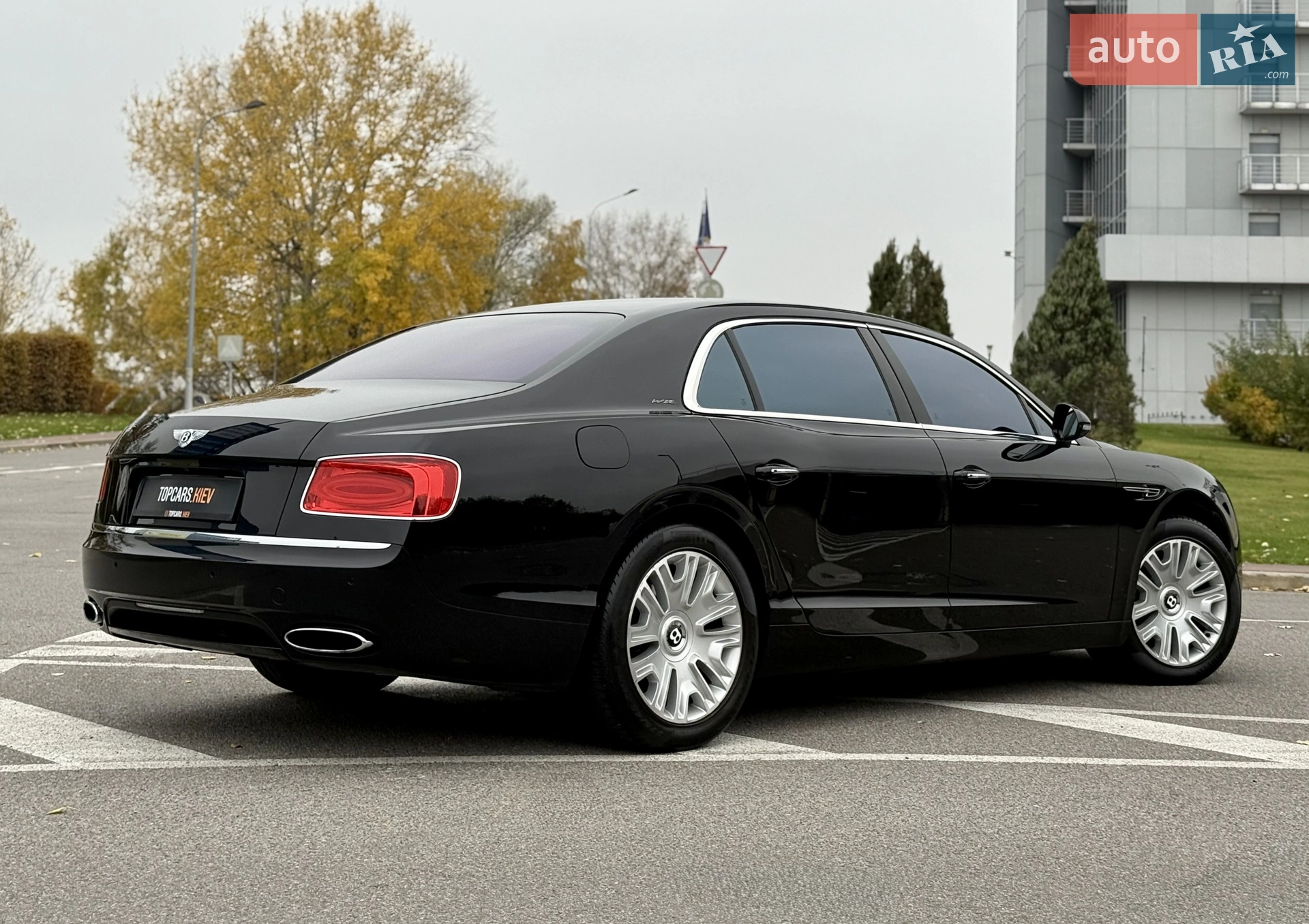 2013 Bentley Flying Spur - мініатюра 21
