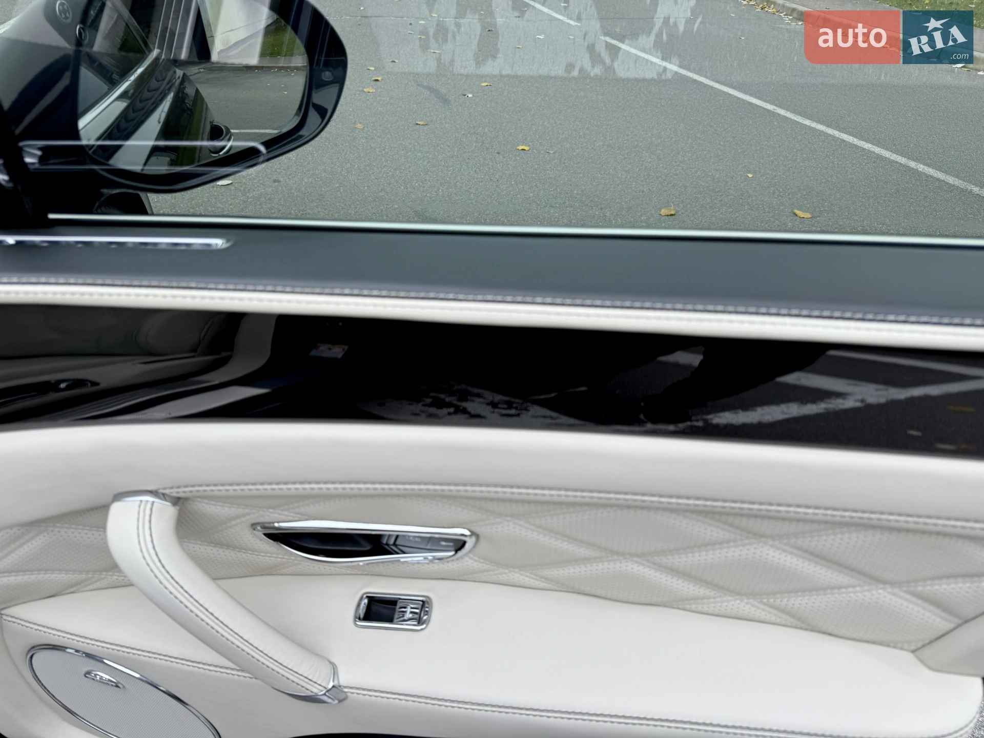 2013 Bentley Flying Spur - мініатюра 38