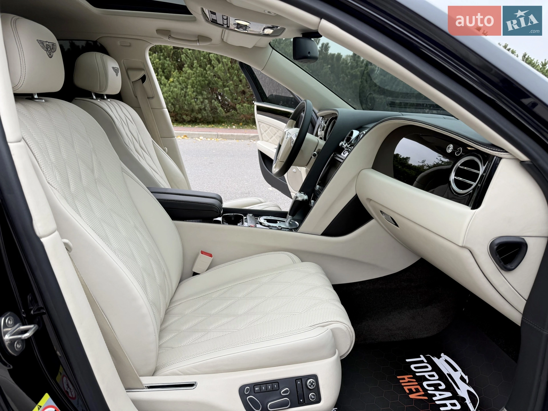2013 Bentley Flying Spur - мініатюра 41