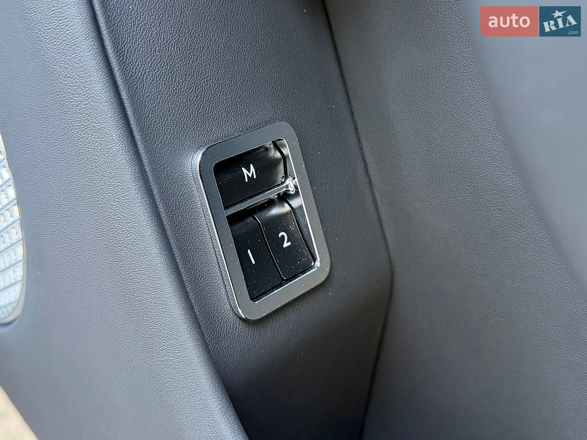 2022 Bentley Flying Spur - мініатюра 67