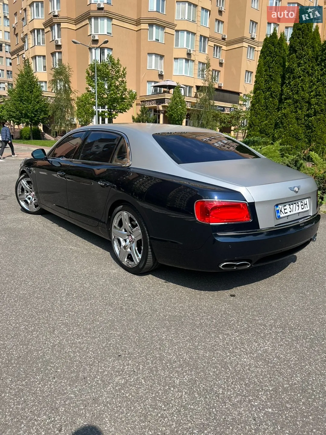 2015 Bentley Flying Spur - мініатюра 15