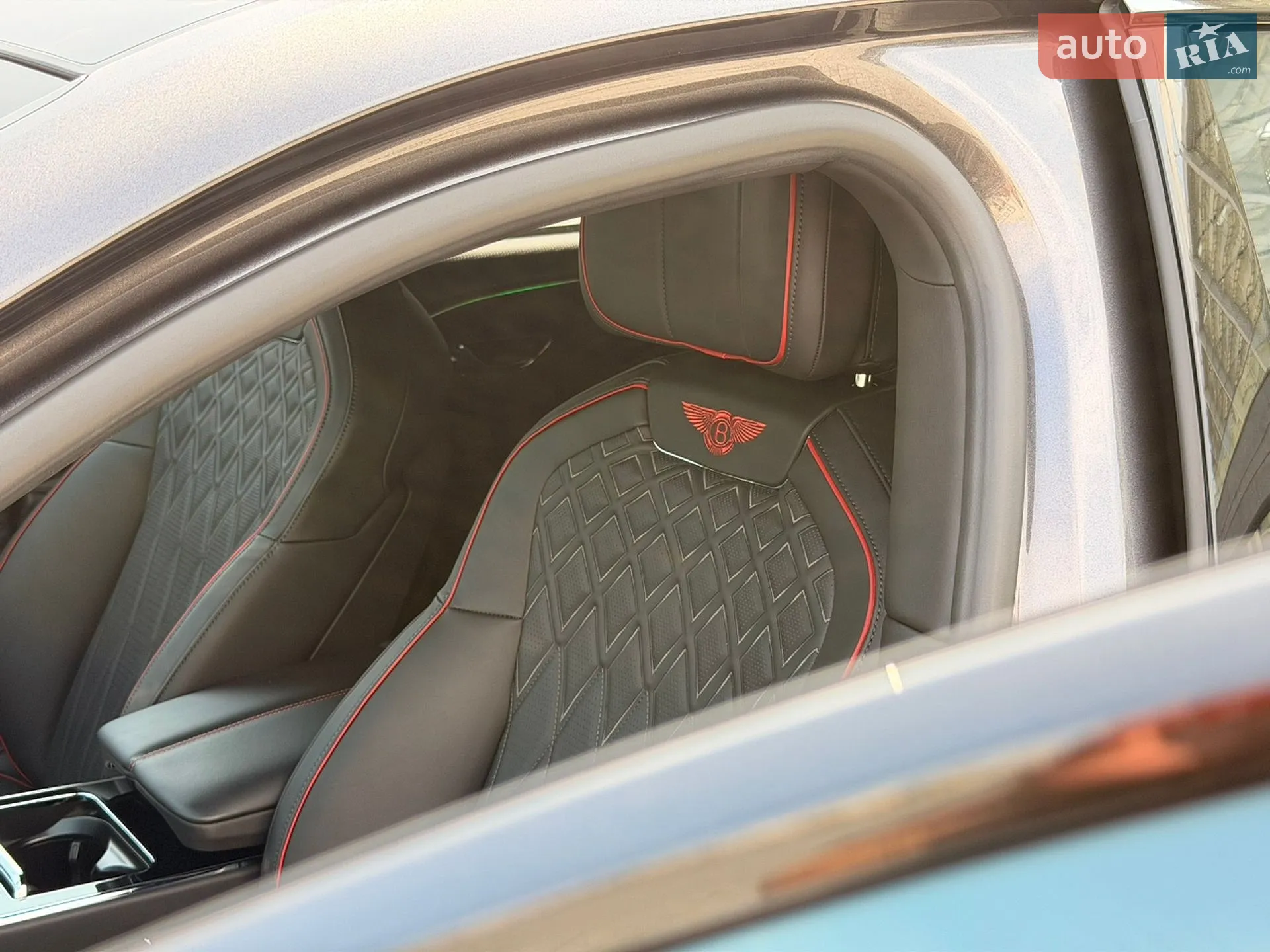 2021 Bentley Flying Spur - мініатюра 24